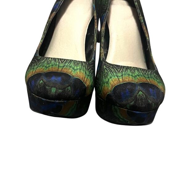 Nine West Unique Peacock Print High Heel Stiletto Pump Size 5 Colorful Round Toe - Picture 3 of 16